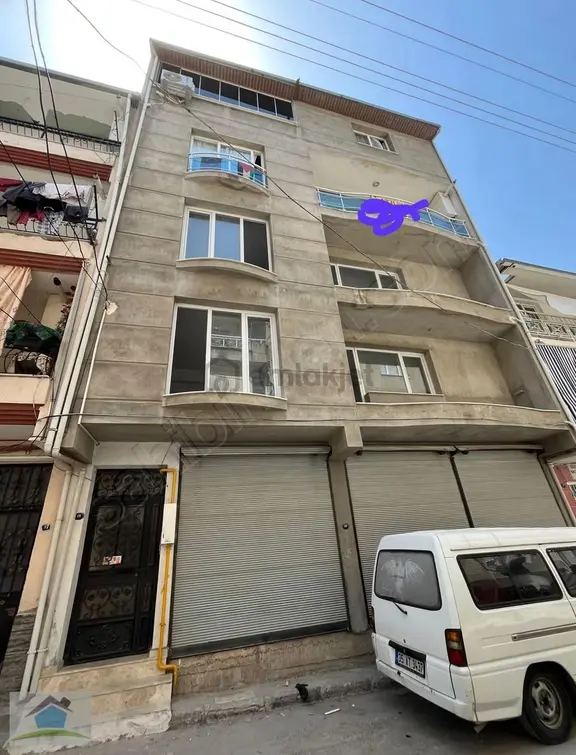 Pino Dan Buca Göksu Mahallesinde 4 Katlı Komple Satılık Bina 1