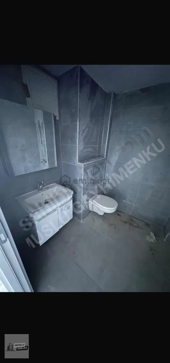 Kentpark Hastane Bölgesinde 2+0 Satılık Daire 1