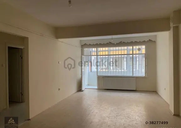 Cerrahpaşa Emlaktan Fatih Cerrahpaşa'da Satılık 2+1 Merkezi Daire 1