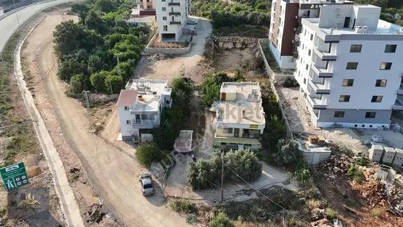 Erdemli'de Satılık Arsa & Müstakil Ev (1.163m²) 1