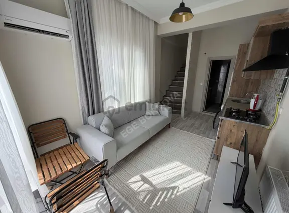 Seyrek'te Sıfır Eşyalı, Bahçe Dubleksi | 1+1 Kiralık Daire 1