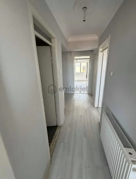Pek Emlaktan Çarşı İçerinde 3+1 Bakımlı Daire 1
