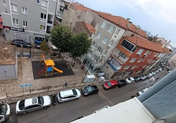 Mudanya Merkezde 2+1 5 Kat Kiralık Daire 1