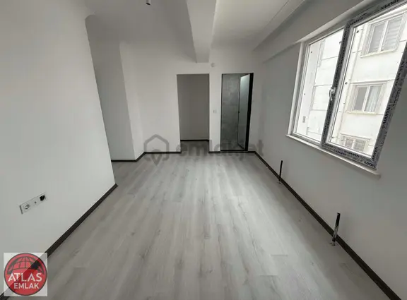 !atlas'tan Cadde Arkası 3+1 Giyinme Odalı Masrafsız 130 M2 Daire 2
