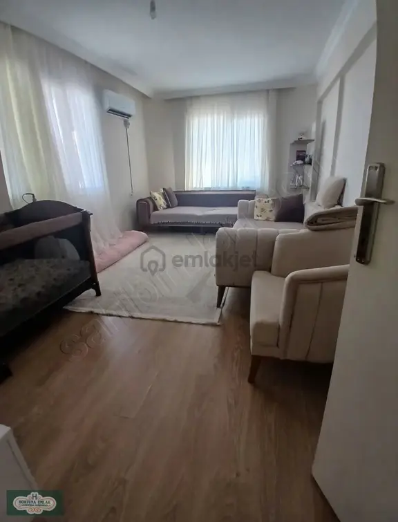 İzmir Torbalı Cumhuriyet Mahallesinde 2+1 Daire Satılık 2