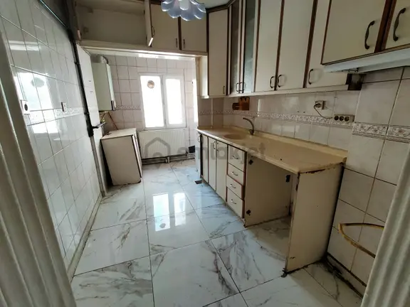 Hacıkaplanlarda 7 Daire 2 Dükkandan Oluşan Komple Satılık Bina 2