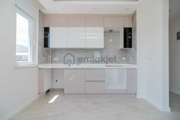 Antalya Döşemealtı Çıplaklı'da Kiralık 2+1 Daire 2