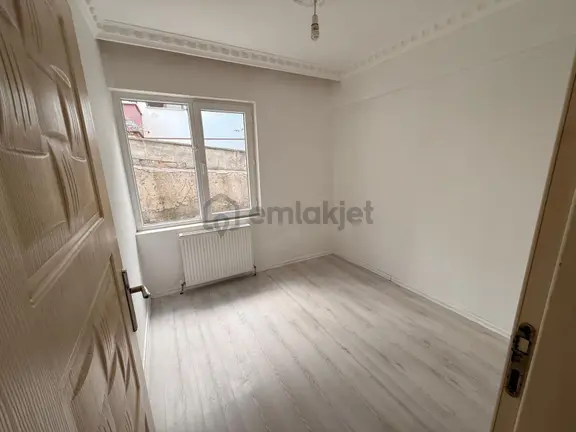 İl Evim'den Ana Cadde Yakını Kiralık 1+1 Daire 2