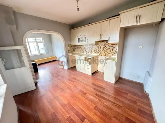 Lider Gayrimenkul'den Reşadiye Mh. 2+1 2.kat Fırsat Kiralık Daire 1