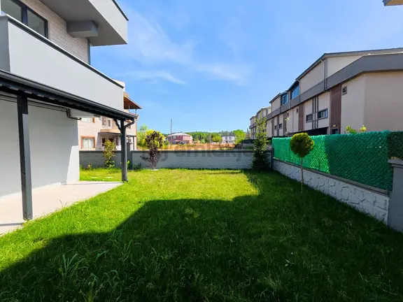 Ata'dan Emsalsiz Bahçeli A Kalite Geniş M2 Lüks Villa ! 2