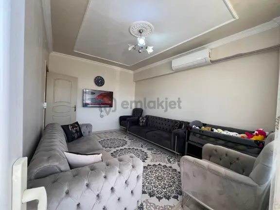 Ahmet Yesevi'de Bakımlı 3+1 Geniş Bakımlı Daire... 2