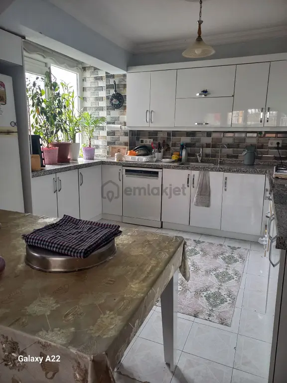 Aydın Söke Konak Mahallesinde 3+1 130 M2 Dogalgazlı Satılık Daıre 1