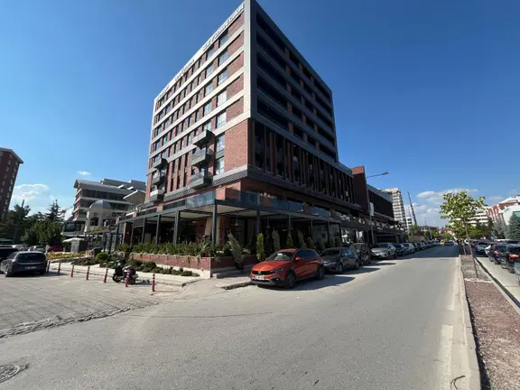 Bess'den Hoşnudiye Mah. Prestijli Lokasyonda Kiralık İş Merkezi 1