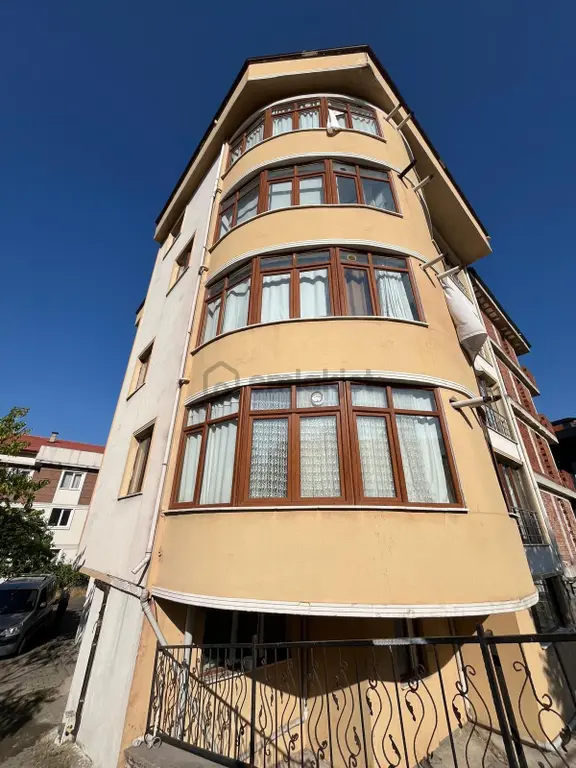 Karabük 100.yılda Mehmet Uğur Emlaktan Kiralık Eşyalı Ara Kat 1+1 Daire 2