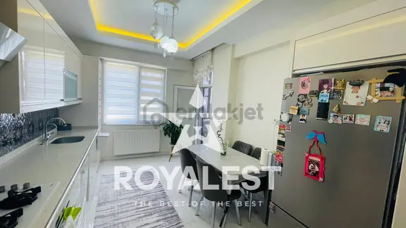 Royalest'ten Ultra Lüks Oldukça Bakımlı Çok Geniş Oturumlu 2