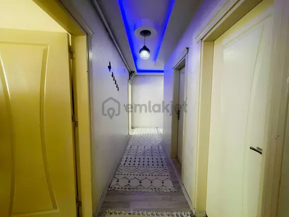 Van Yapı Emlak'tan Koç Sıtesı'nde Satılık 3 + 1 Daıre 175 Metre² 2