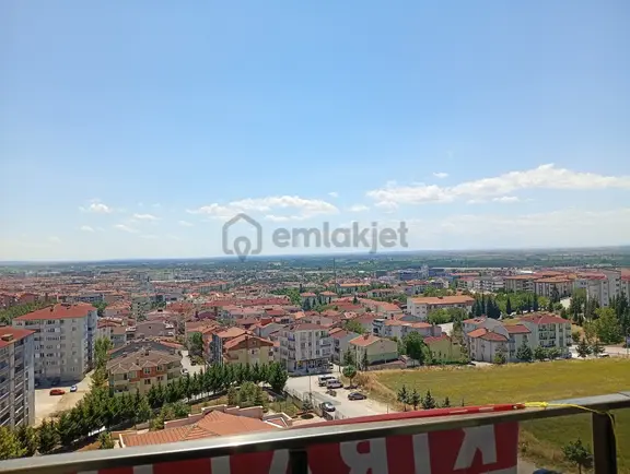 Edirne Atatürk Mah'de Eşsiz Manzaralı 2+0 Eşyalı Kiralık Daire 1