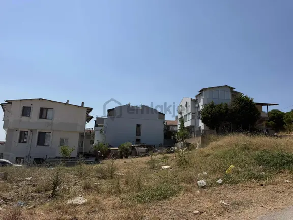 Monami'den Merkezi Lokasyon 40/80 Kot Kazanımlı 200 M2 Arsa 2