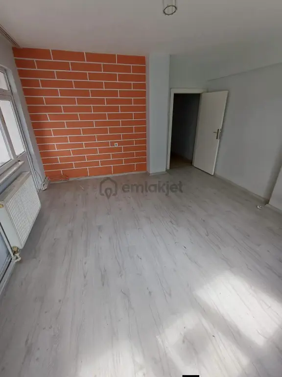 Samsun İlkadım Bahçelievler Mahallesi'nde Asansörlü 2.kat 2+1 Kiralık Daire 2