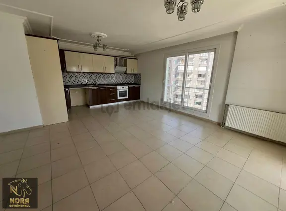 Üni Cad. Geniş Lüks 3+1 Havuzlu Site İçi Kiralık Eşyasız 1