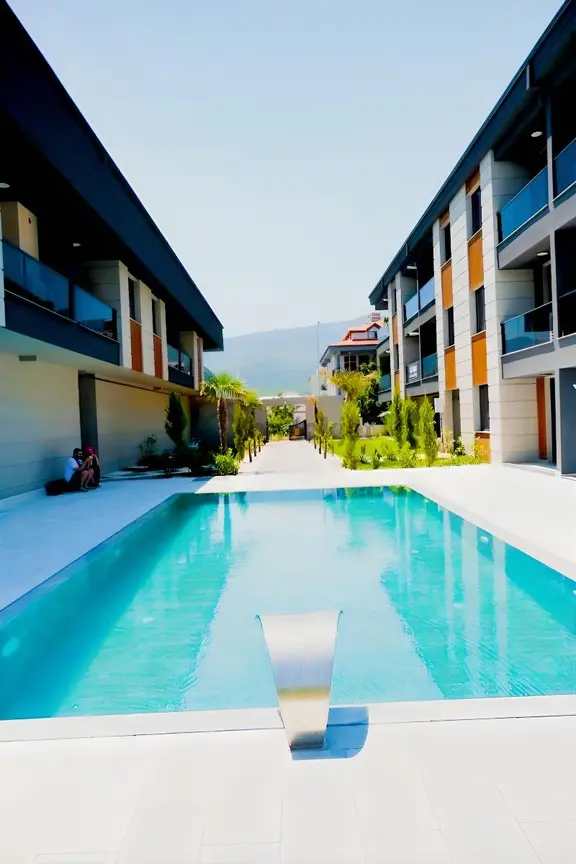 ***bavulunu Al Gel! Sıfır, Full Eşyalı,havuzlu* Lüks 1+1 Suid 1