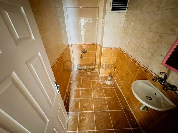 Selçuklu Mah.3+1 Salon Bağımsız Yapılı Ara Katta Ön Cephe Daire 2