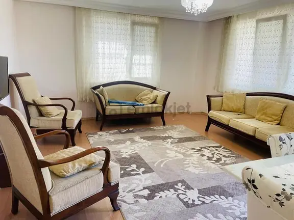 Esenevler Mah.de Kiralık 120 M2 Eşyalı 3+1 Daire 1