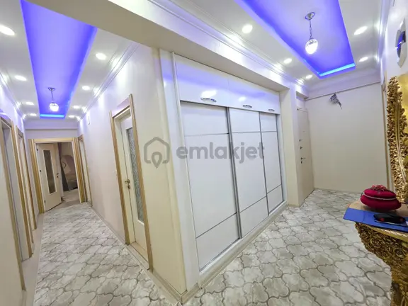 Yeni Rota'dan Fen Lisesi Civarı, Site İçi, 4+1 Satılık Daire 2
