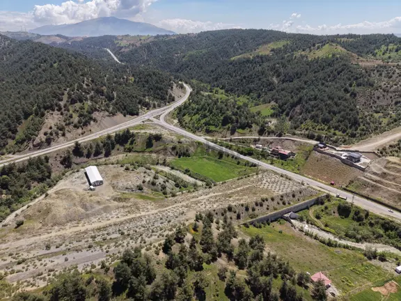 Rota'dan Maraş-andırın Yol Ayrımında Köşe Parsel Satılık Arsa 2