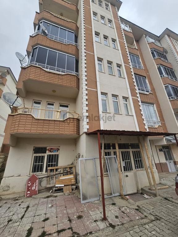 Rc Lider Gayrimenkul'den, Bayburt Kaleardı Mahallesi'nde Bulunan 75 M² Satılık İş Yeri 1