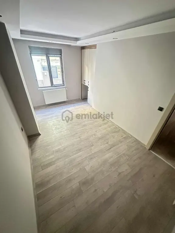 Yeniemek Mah Lüx Yapım Satılık Yüksek Giriş 1+1 2