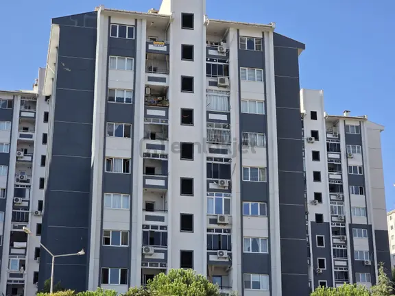 İzmir Buca Toki Konutlarında 2+1 Kapalı Mutfaklı Kiralık Daire 1