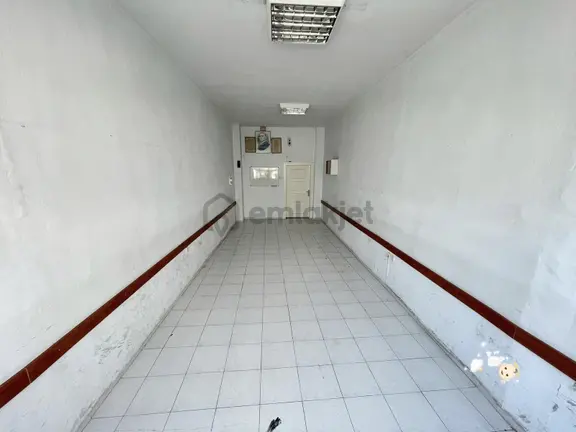 Va 1 -karşıyaka Çarşı İçinde Kiralık Ofis 1