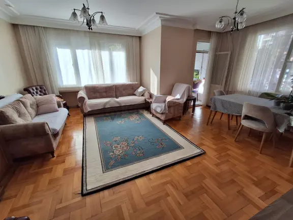 Oryaştan Ataşehir İçerenköyde Cadde Üzerinde 130m2 3+1 Arakat 2