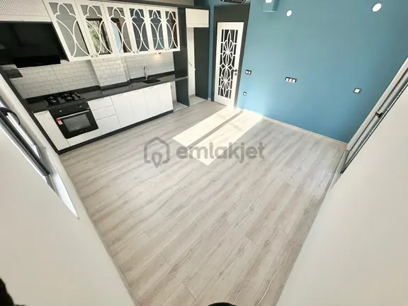 ꧁ay Emlak'tan꧂burhaniye Ören Bahçelievler'de Yerden Isıtmalı Arakat Köşe Ön Cephe Satılık 1+1 Daire 1