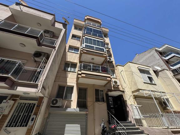 Dedebaşı Mahallesinde Kapalı Mutfak Fırsat 2+1 Satılık Daire 1