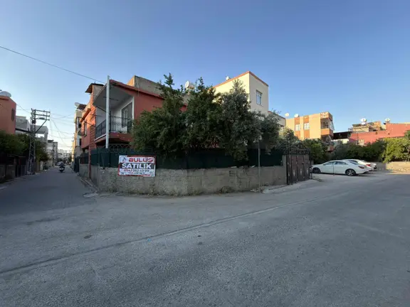 Yeşilevler Engel Cami Civarı 2katlının Tek Katı Satılık Müstakil 2