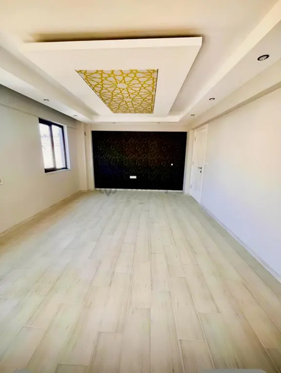 Cakmakda 150 M2 3+1 Ebebeyn Banyolu Ön Cephe Daire !!! 2