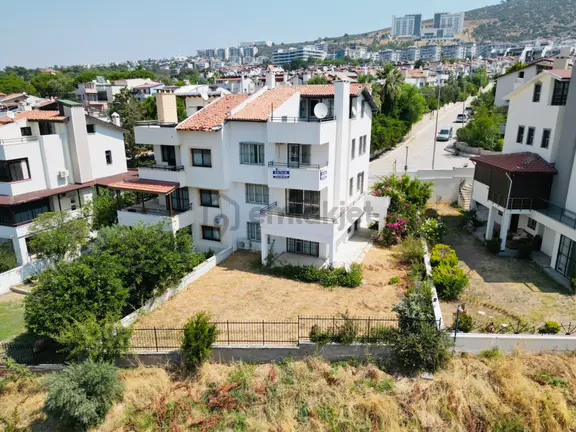 Türkmen Mah. Marina'da Full Deniz Manzaralı 6+2 Villa Satılık 2