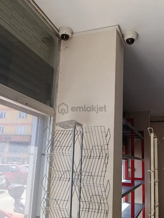 Çarşı Merkezde 2 Katlı Dükkan/ofis/ Depo 2