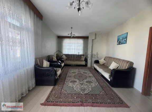 Filiz Emlaktan Bağcılar Kemalpaşa Mah.2+1eşyalı Kiralık Daire 1