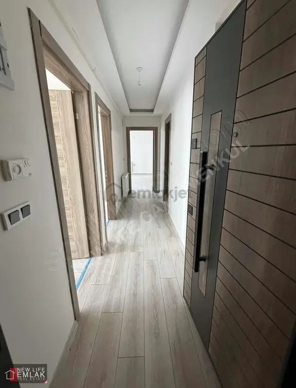 Kuşadası Merkezde Yaz Kış Devamlı Kiralık 2+1 Daire 2