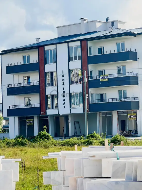 Turpa Özka355'den 180m2 Kullanışlı Kiralık Dükkan 2