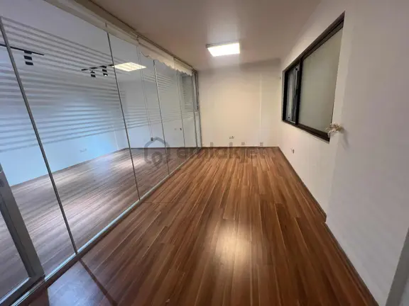 Pasifikten Şirinyer İzban Karşısında Kiralık 1+1 Ofis 2