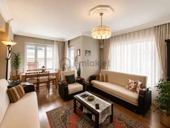 Eyüpsultan Sakarya'da Manzaralı Geniş Satılık Ara Kat Daire!!! 1