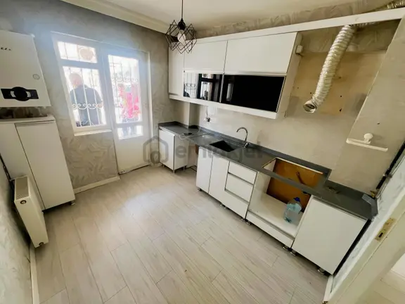 Kuşcağızda Full Yapılı Giriş Kat 3+1+ Kilerli Kiralık Daire 2