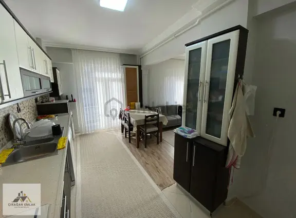 Çırağan Emlak'tan Sakarya Cad. Hatboyu Yakını Bakımlı 3+1 Daire 2