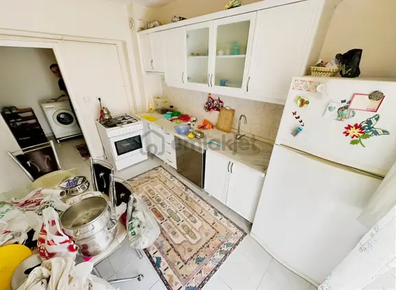 Osmangazi Perşembe Pazarı Altı Ön Cephe Katta Temiz 3+1 Daire 2
