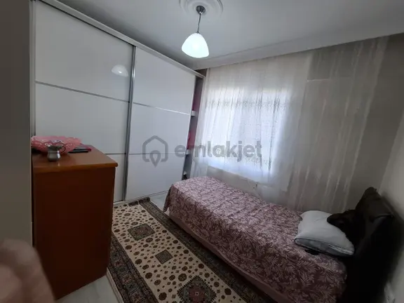 Akhisar Seyitahmet Fahri Sertel Emlaktan Satılık 3+1 Daire 2