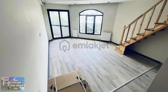 Küçükköy Şemsipaşa'da Acil Satılık 140m2 3+1 Sıfır Dublex 1